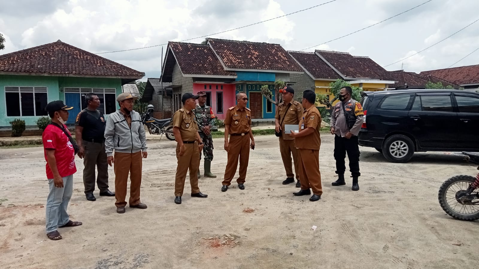 TANGGAP DARURAT BENCANA ANGIN PUTING BELIUNG KECAMATAN SEPUTIH MATARAM